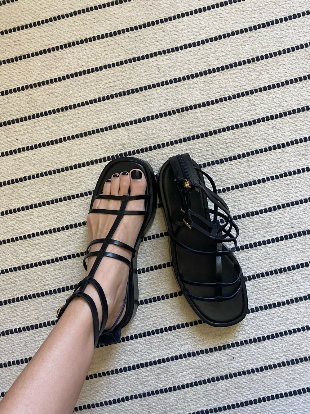 NWOT Tory Burch Black Leather Strappy Gladiator Sandals - Picture 8 of 8